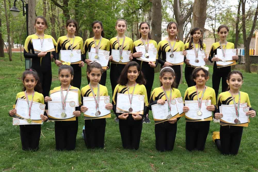 لباس تیم ژیمناستیک دختران استان کردستان
